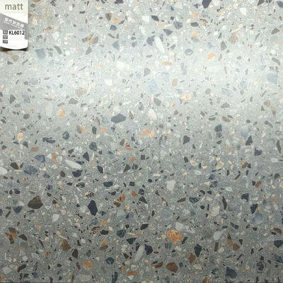 ग्रेड एएए ग्रे 600x600mm टेराज़ो सिरेमिक इनसाइड फ्लोर टाइल्स डाइनिंग रूम और बेडरूम के लिए