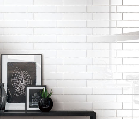 सिरेमिक चमकदार वेव एज वॉल टाइल 75x300mm व्हाइट मॉडर्न